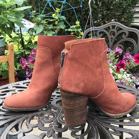 ☀️ Lucky Brand Liesell Orange Red Leather suede heeled Booties - Picture 16 of 16